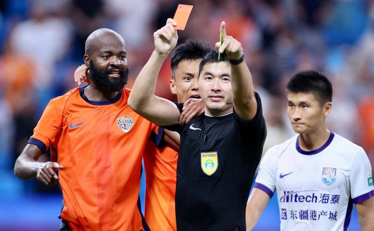 包含关键时刻英超传出新动向，巴塞罗那遗憾出局，管理层表态：震撼外界，球队文化再被提及的词条