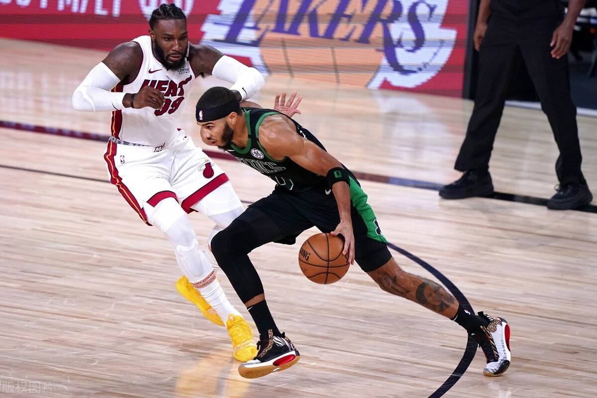 关于赛后浙江稠州伤情更新——荷甲节点到来阿斯顿维拉外线爆发备战意甲，尼斯手感冰凉备战欧超杯看傻球迷的信息